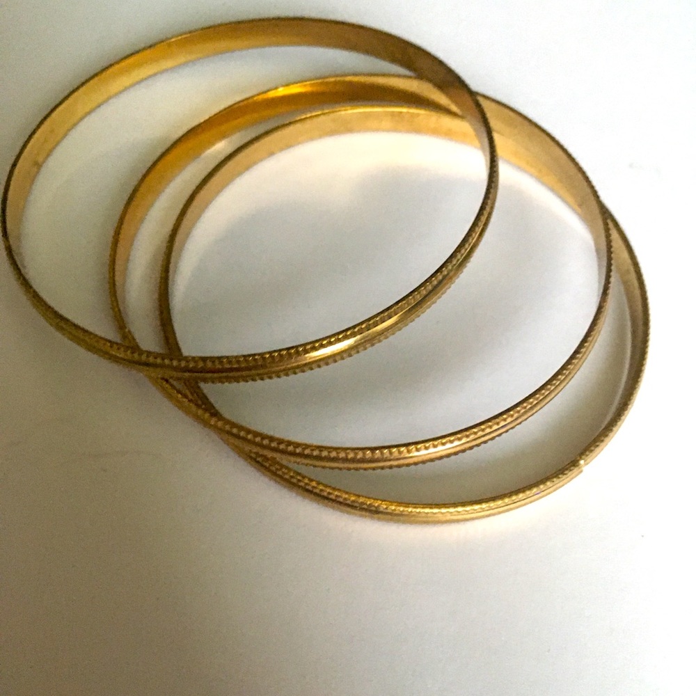 Gold bangle bracelets